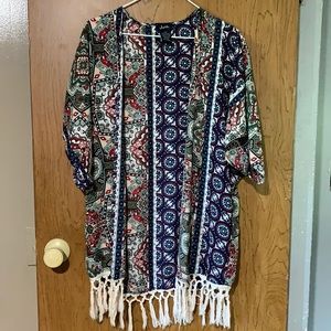 Justify, size medium